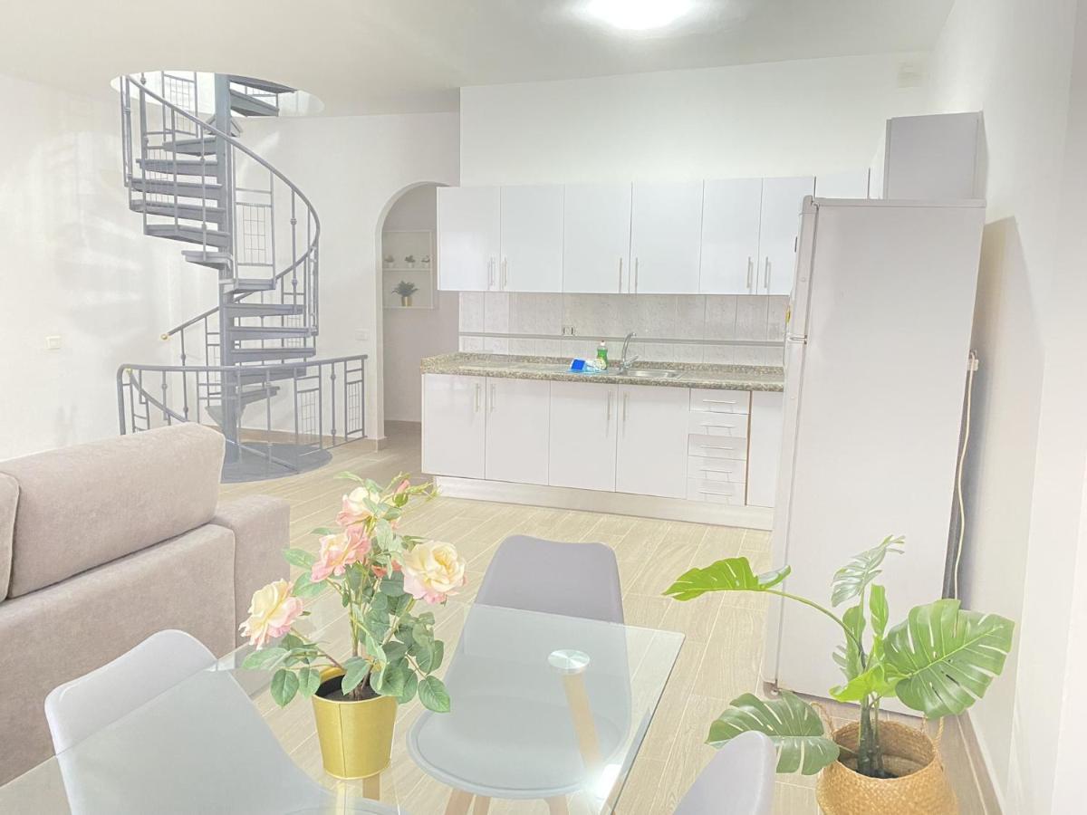 Homeforguest Two Bedroom Apartment With Pool And Terrace Caleta De Fuste Eksteriør billede